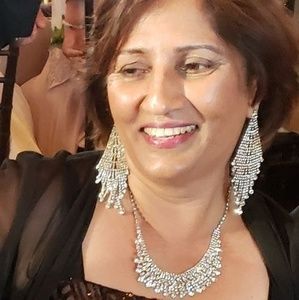 Meet your Posher, Rishika